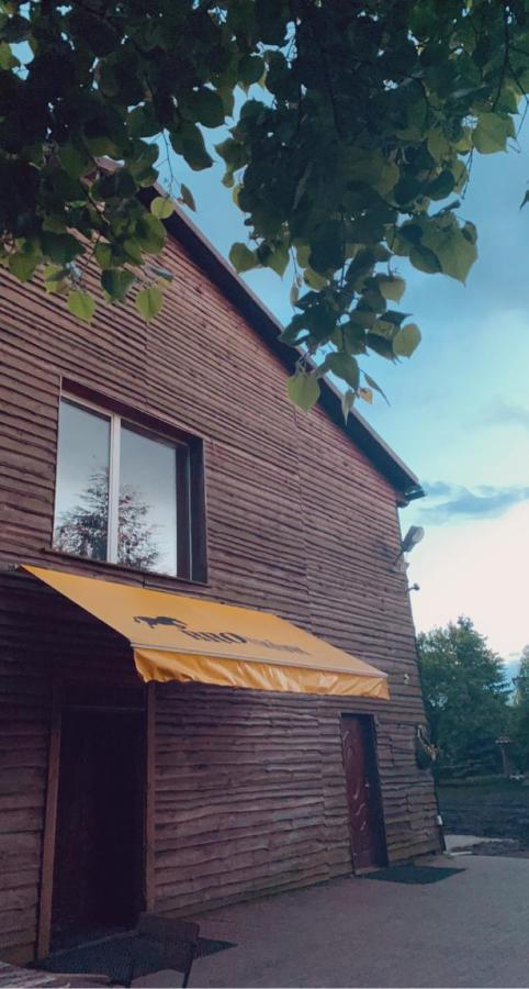 Osrodek Jezdziecki Bronkow B&B 외부 사진